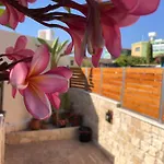 Fontana Traditional House *