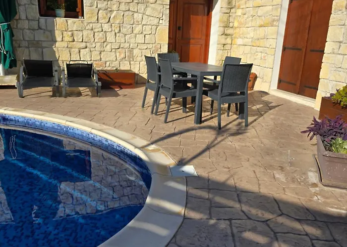 Fontana Traditional House Prázdninový dům *