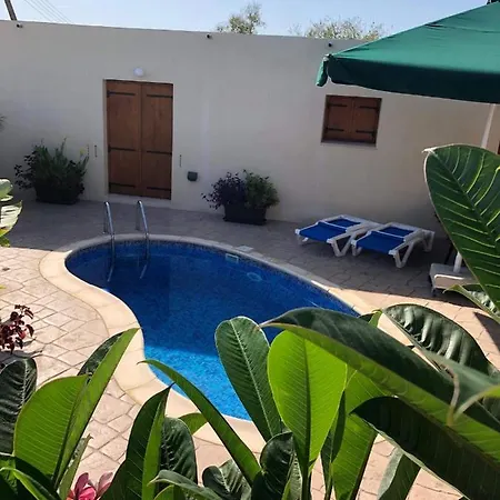 בית נופש Fontana Traditional House *