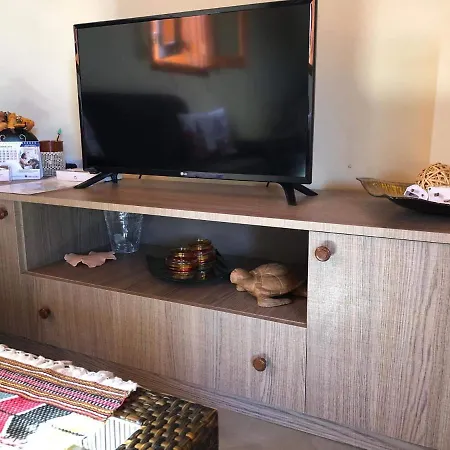 בית נופש Fontana Traditional House Anarita