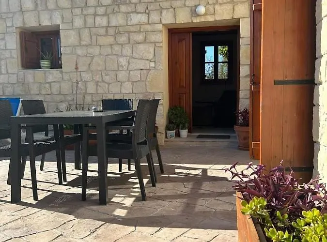 Fontana Traditional House *