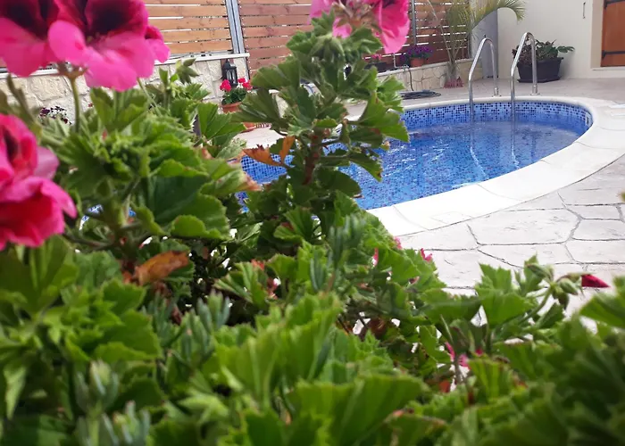 Fontana Traditional House *